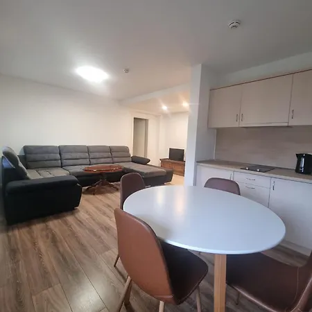 Giruliai Vi - Prime Apartament